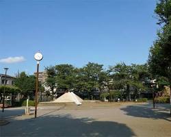 公園　宝町公園（公園）まで450m