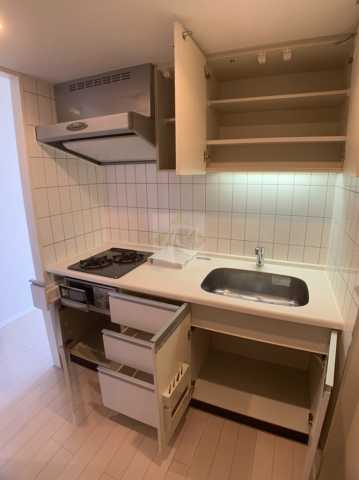 キッチン　別部屋の参考写真になります。