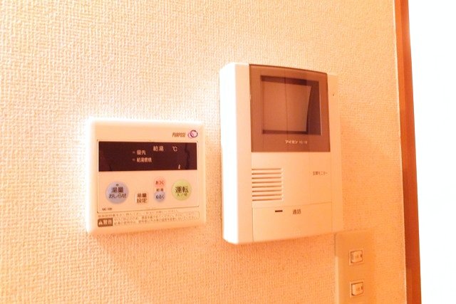 その他　女性の方でも安心のモニター付きインターフォン♪