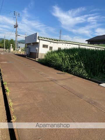 その他　前面道路（その他）まで0m