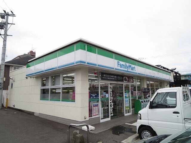 その他　ファミリーマート（その他）まで210m