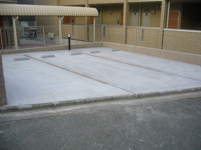 駐車場　駐車場（空き確認要）
