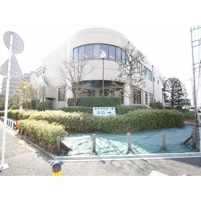 図書館　横浜市泉図書館（図書館）まで189m