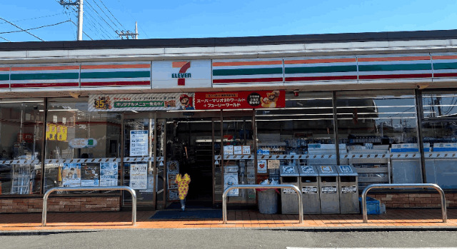 コンビニ　セブンイレブン戸田美女木店（コンビニ）まで575m