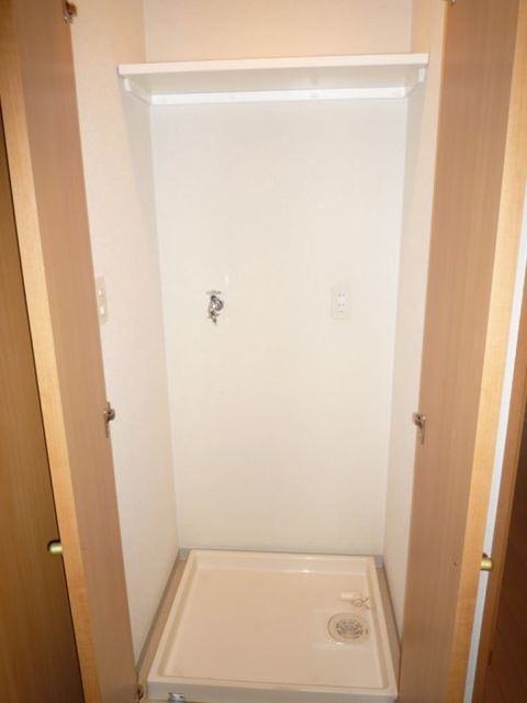 その他設備　【その他設備】洗濯機置場隠せます！（反転の場合あり）