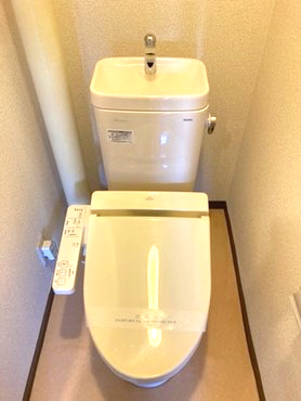 トイレ　※写真は別室です