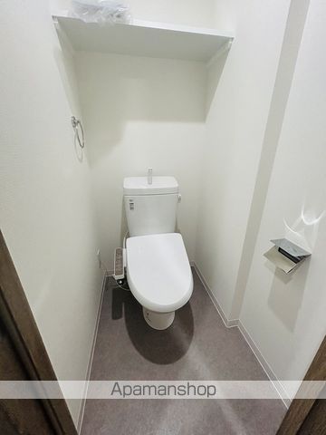 地下鉄御堂筋線 西中島南方駅 徒歩11分 11階建 築2年のトイレ写真