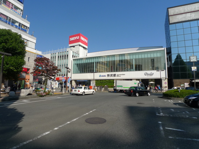 スーパー　駅隣接の西友（スーパー）まで630m