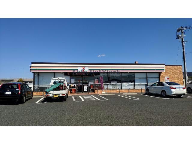 コンビニ　セブンイレブン犬山梅坪店（コンビニ）まで756m