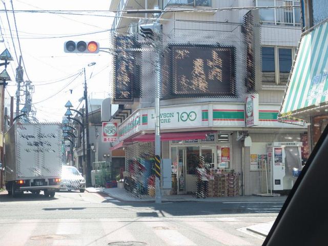 コンビニ　１００円ローソン（コンビニ）まで360m