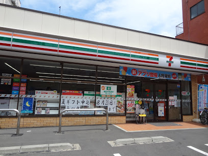 コンビニ　セブン-イレブン 大田区蒲田１丁目北店（コンビニ）まで209m