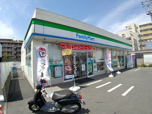コンビニ　ファミリーマート 前原駅前店（コンビニ）まで184m