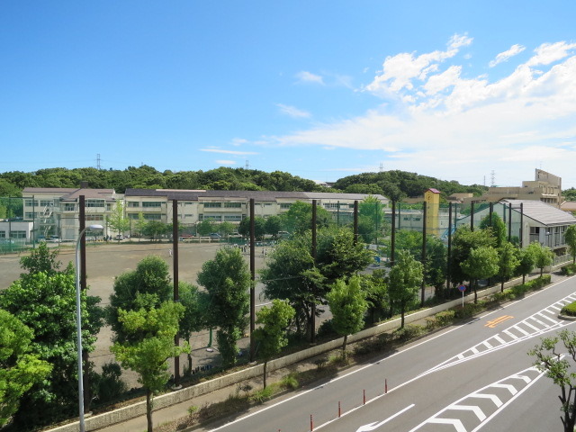 中学校　茅ヶ崎中学校（中学校）まで1500m