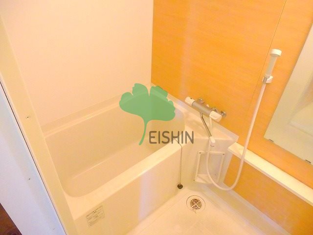 バス・シャワールーム　清潔感のある浴室です！