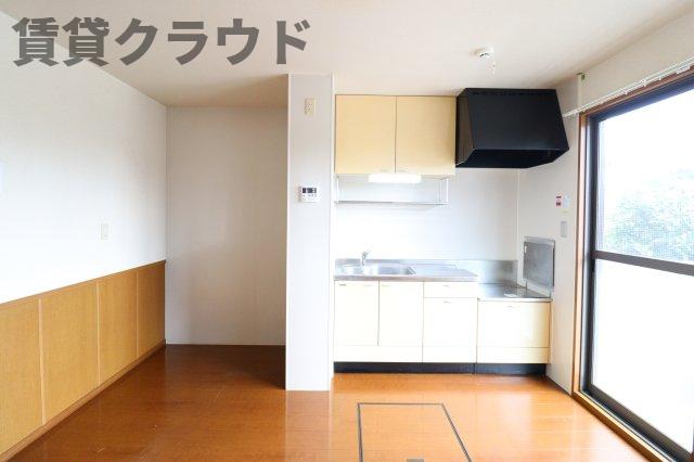 居室・リビング　落ち着いた色合いのおしゃれなお部屋♪