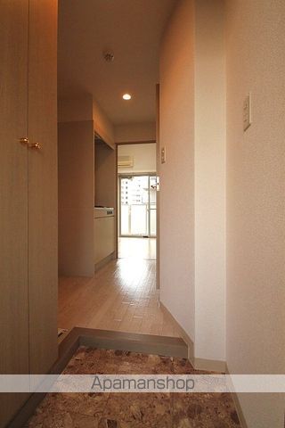 ＪＲ中央線 御茶ノ水駅 徒歩7分 8階建 築27年の内装写真