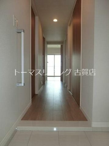 玄関　お部屋探しは地域に詳しい当店へ。