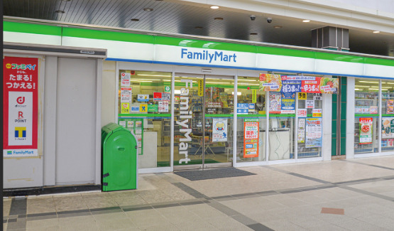 コンビニ　ファミリーマート 印西牧の原駅店（コンビニ）まで1653m
