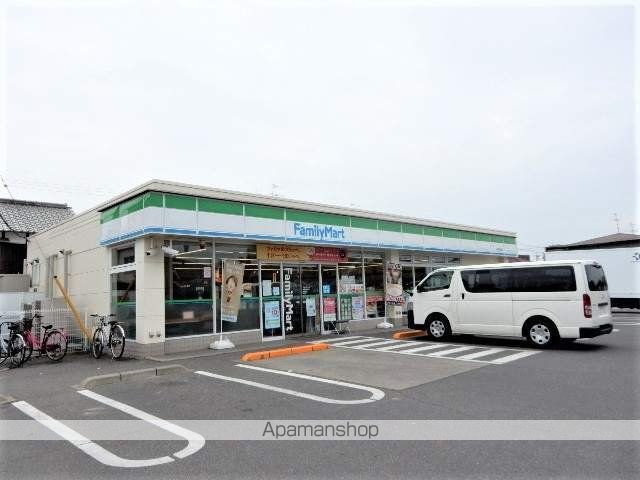 コンビニ　ファミリーマート／東岡山駅前店（コンビニ）まで92m