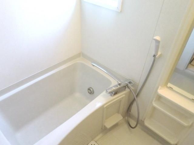バス・シャワールーム　★窓のあるお部屋です★