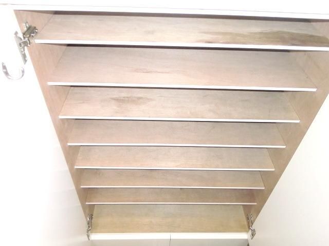 玄関　★下駄箱もあります★