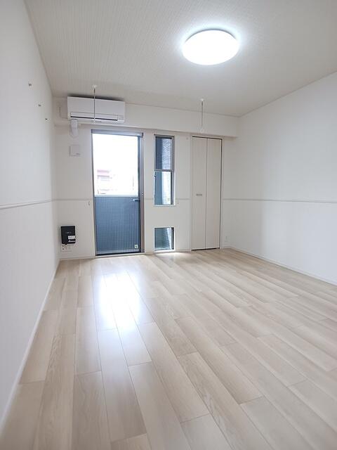 京成本線 青砥駅 徒歩14分 2階建 築1年の居間写真