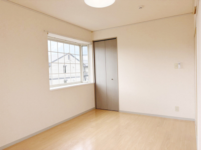 その他設備　南洋室出窓