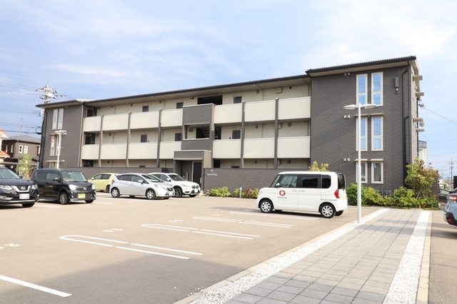 建物外観　建物外観