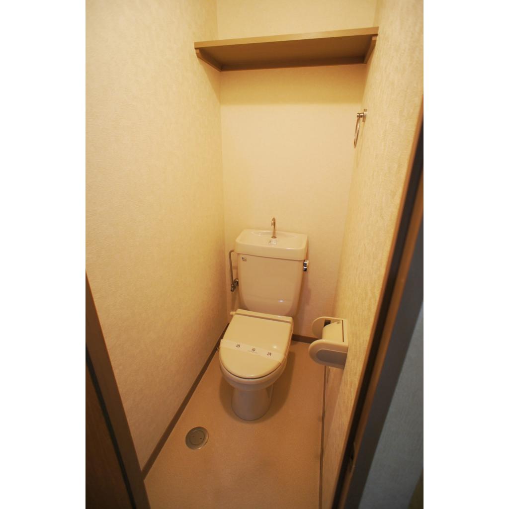 都電荒川線 三ノ輪橋駅 徒歩2分 4階建 築29年のトイレ写真