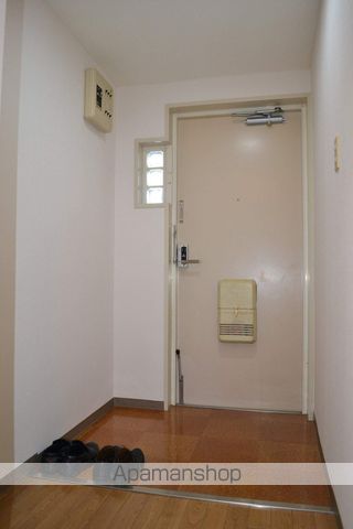 ＪＲ阪和線 東貝塚駅 徒歩7分 7階建 築37年の玄関写真
