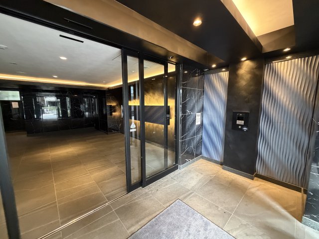 プレサンス大国町ラヴェニールの外観写真