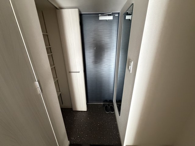 プレサンス大国町ラヴェニールの玄関写真