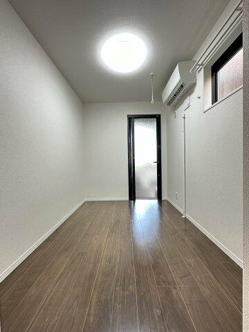 ベイルーム西横濱Iの居間写真