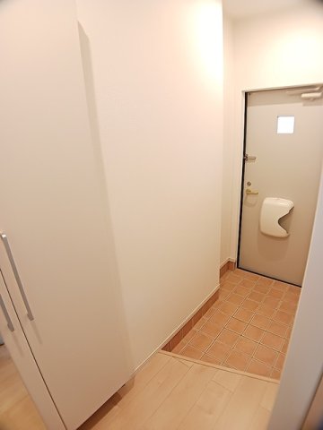 レジデンスYASUの玄関写真
