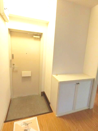 玄関　玄関です。