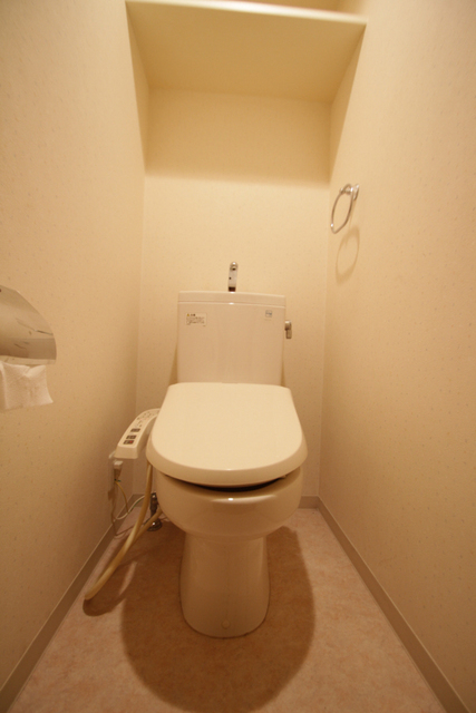 トイレ　※別室の参考写真です