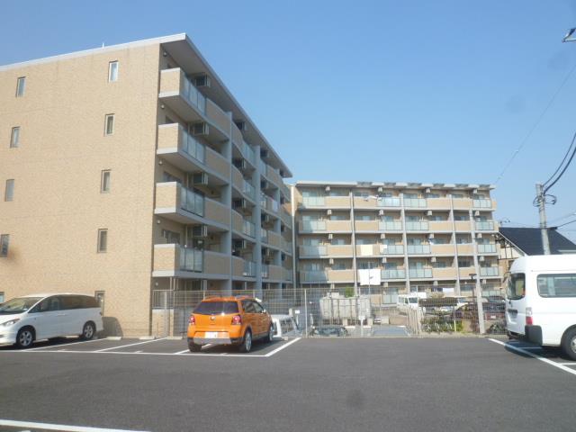 ジョヴィアル