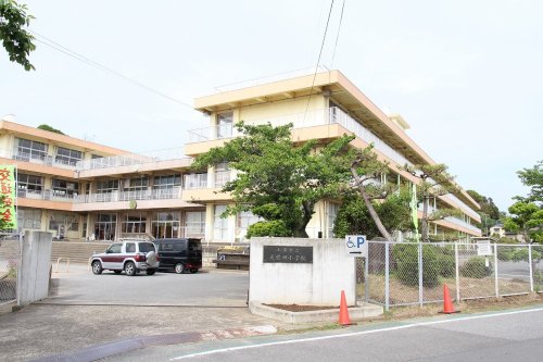 小学校　土浦市立大岩田小学校（小学校）まで1511m
