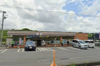 コンビニ　セブンイレブン 土浦烏山125号バイパス店（コンビニ）まで353m