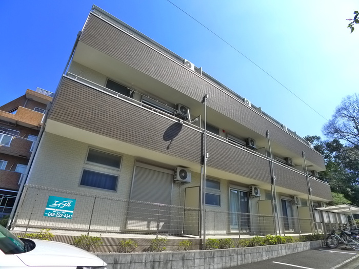 West Singの外観写真