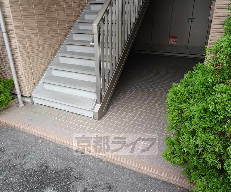 京阪本線 樟葉駅 徒歩18分 3階建 築21年の外観写真