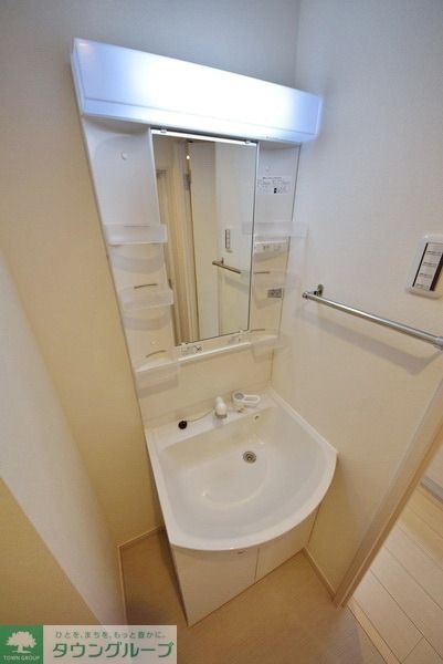 洗面設備　嬉しい独立洗面台