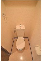 ＪＲ京浜東北線 横浜駅 徒歩12分 10階建 築26年のトイレ写真