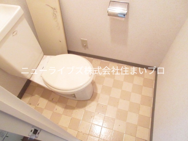 京阪本線 古川橋駅 徒歩3分 5階建 築38年のトイレ写真