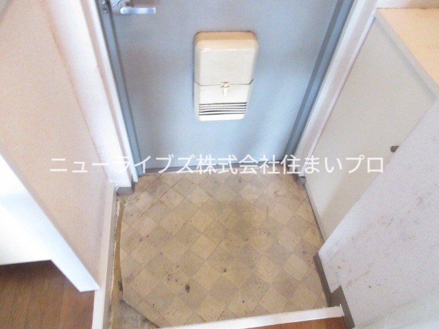 京阪本線 古川橋駅 徒歩3分 5階建 築38年の玄関写真