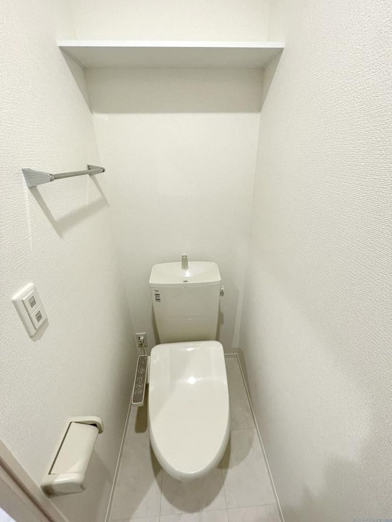 D-room赤松町のトイレ写真