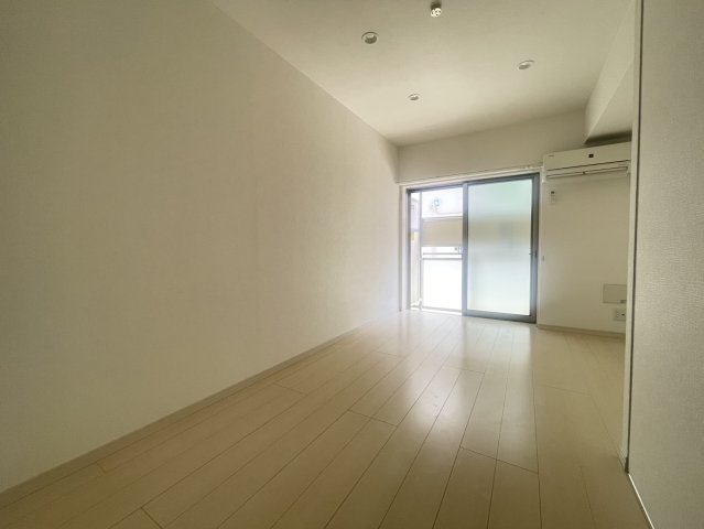 BLUE SKY MAYAIIIの居間写真