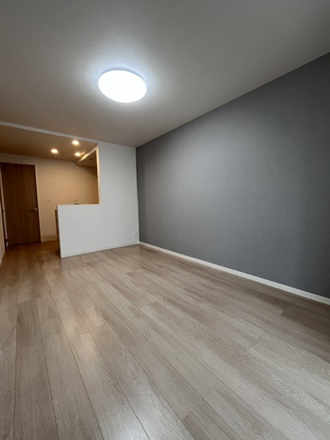 ベルリード吉岡上町B棟の居間写真
