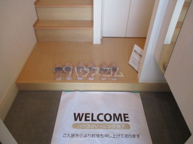 ＪＲ常磐線 松戸駅 徒歩24分 2階建 築13年の玄関写真