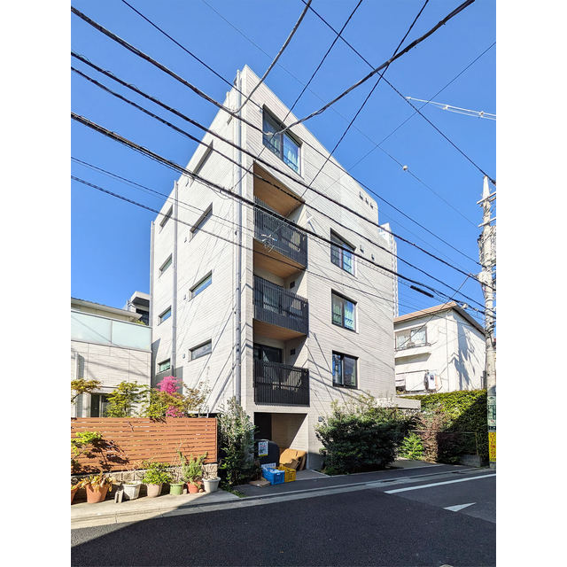建物外観　落ち着いた雰囲気の外観です